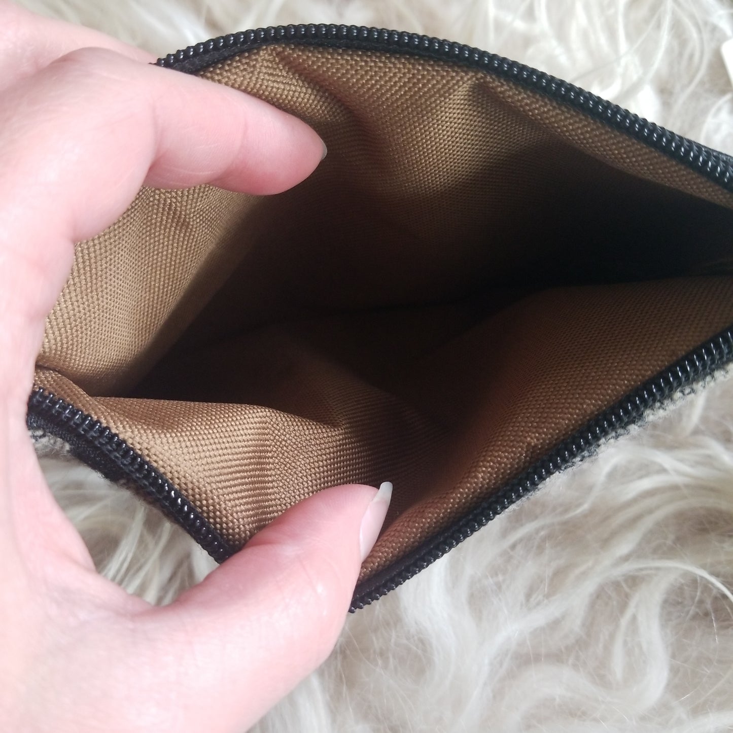 Harding Black/Tan Zipper Pouch