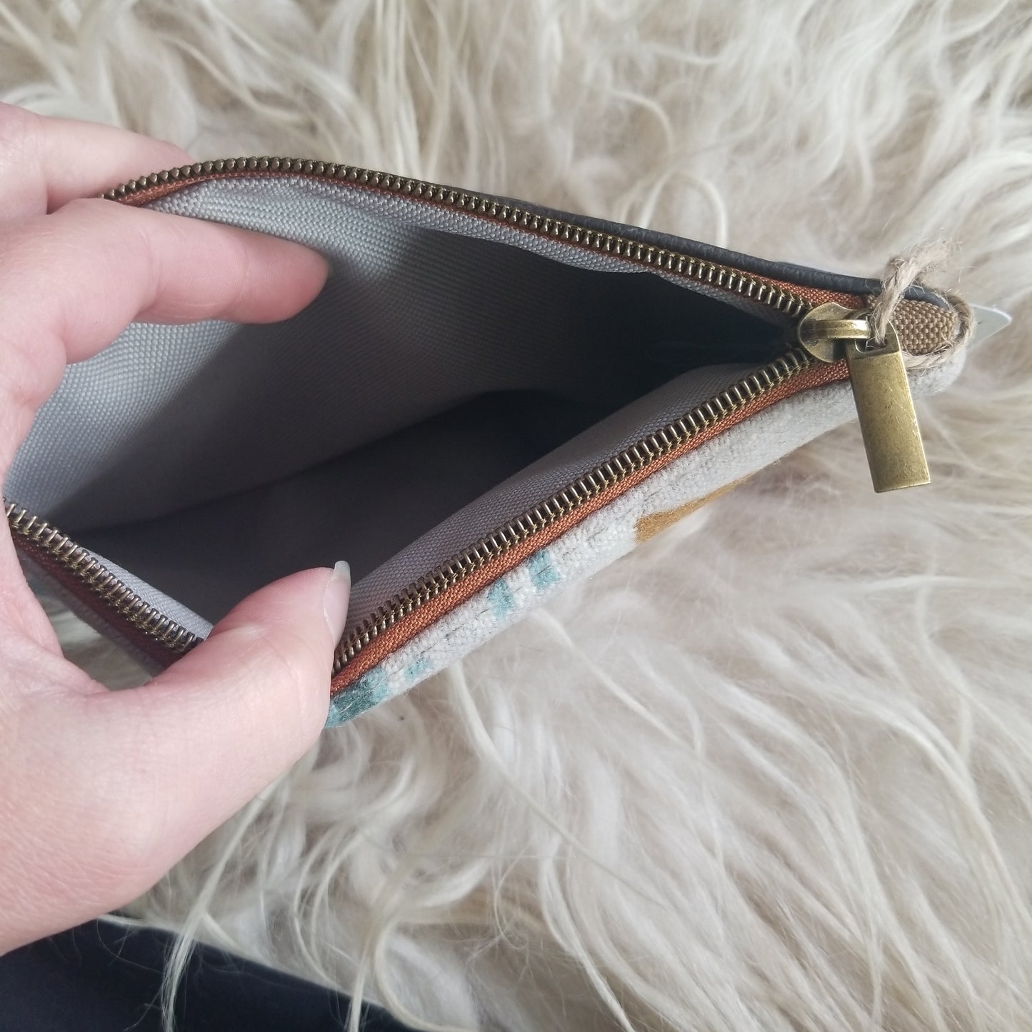 Agate Beach Zipper Pouch