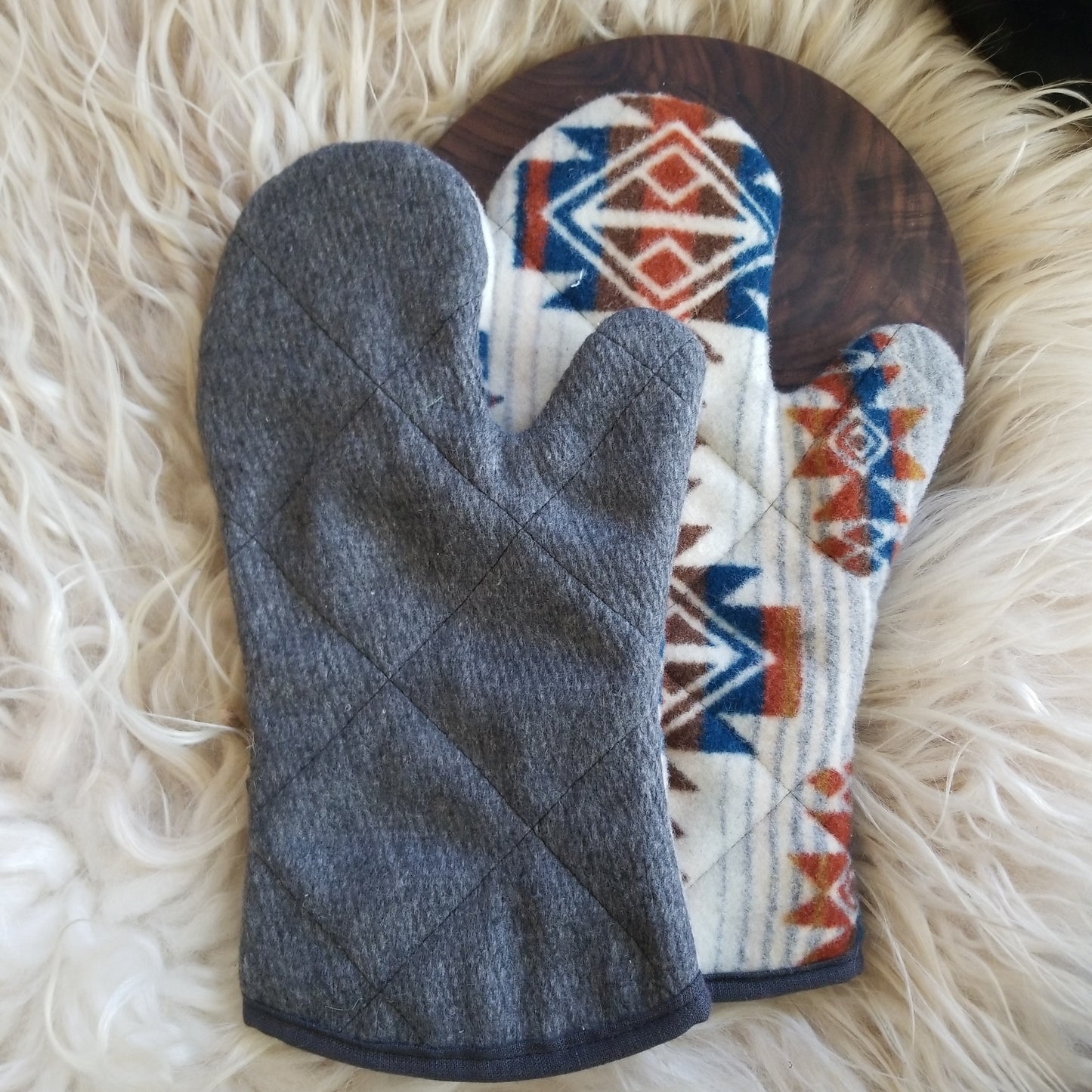 Prairie Rush Hour Oven Mitts