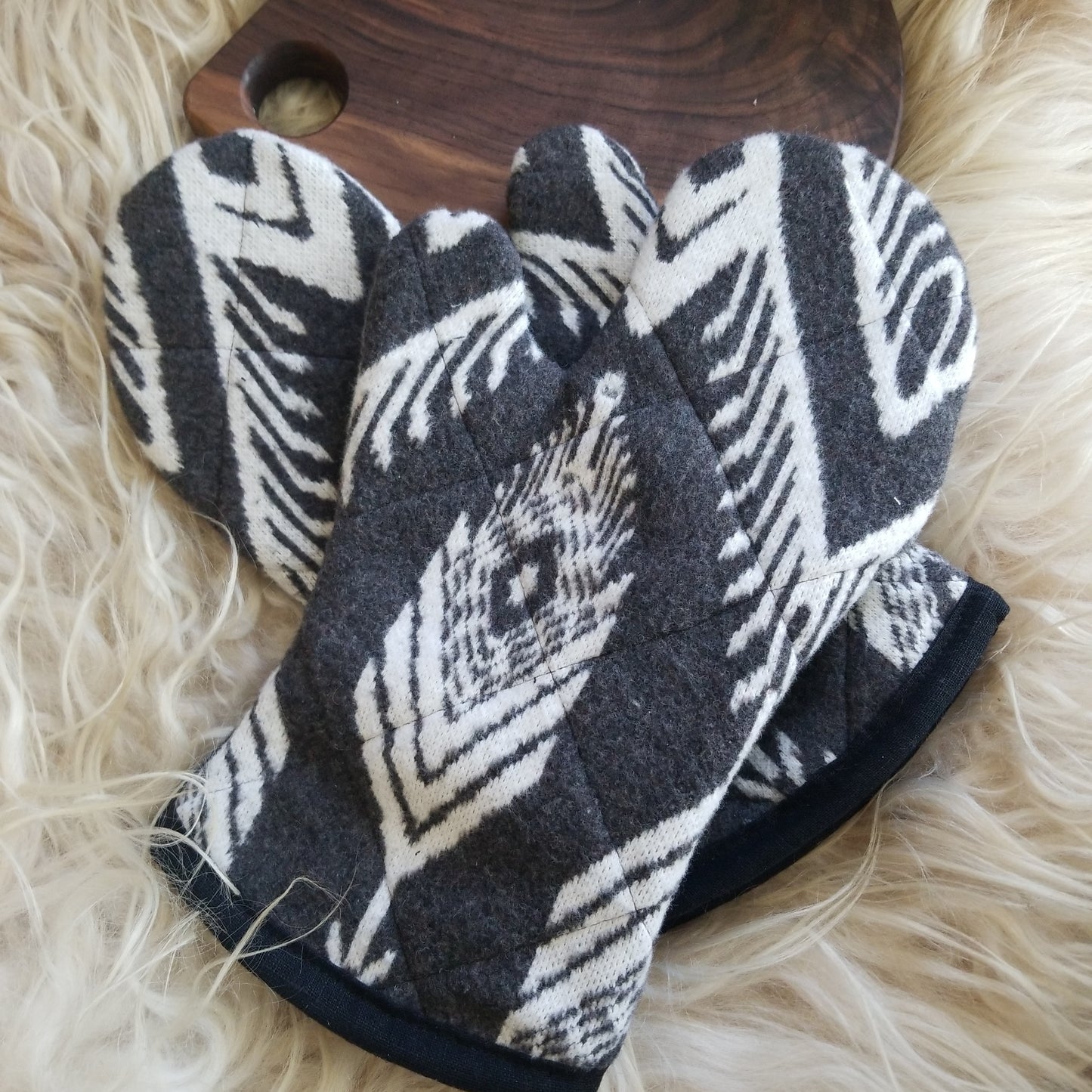 Feather Wool Oven Mitts