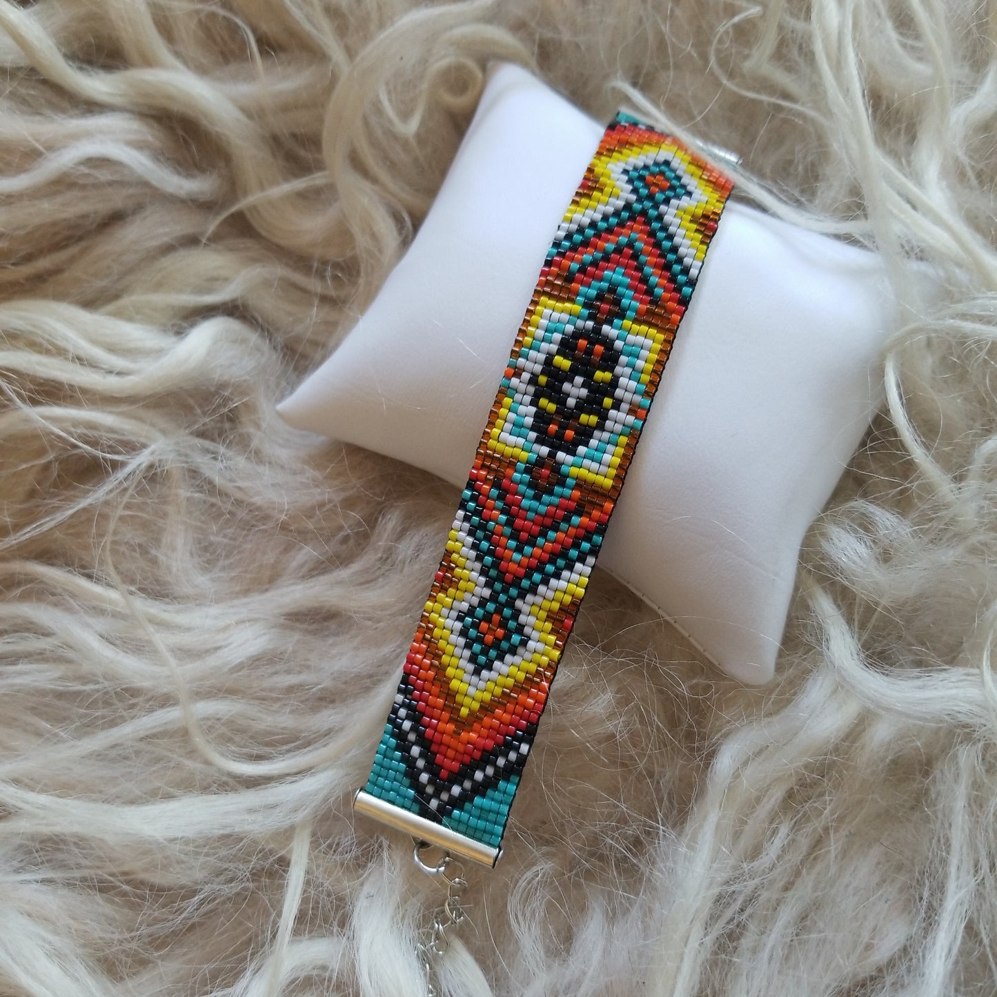Native Brights Beaded bracelet