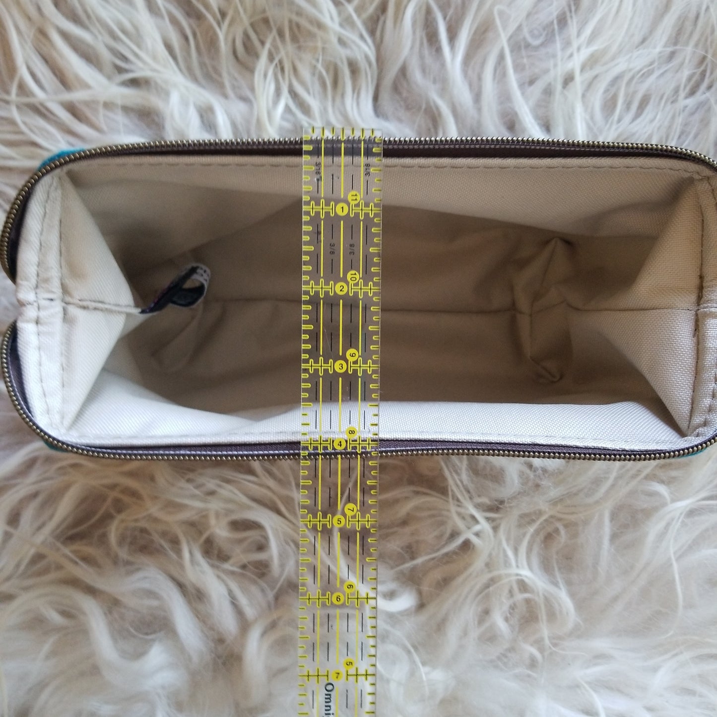 Rancho Arroyo Makeup Bag