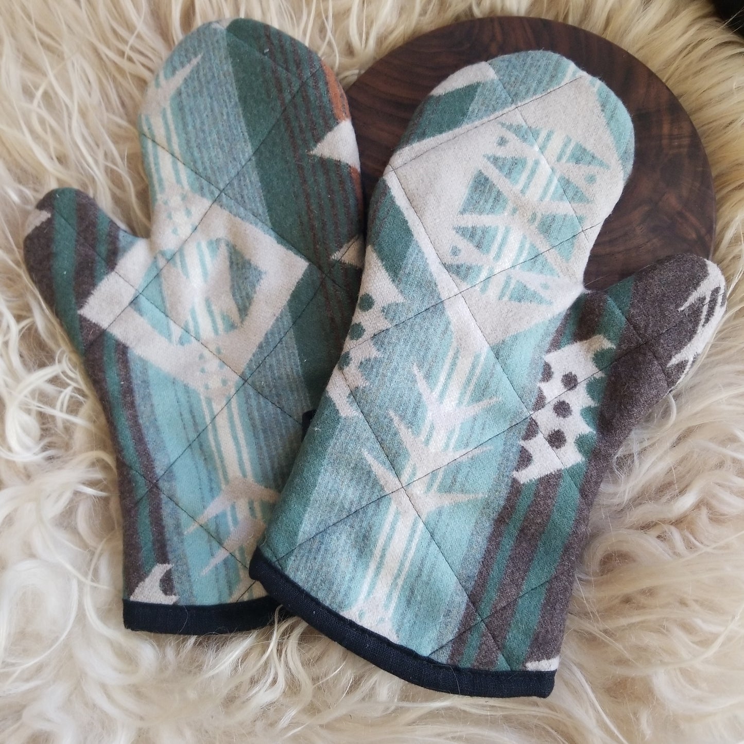 Agate Beach Oven Mitts