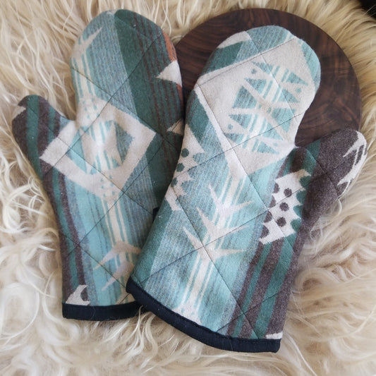 Agate Beach Oven Mitts