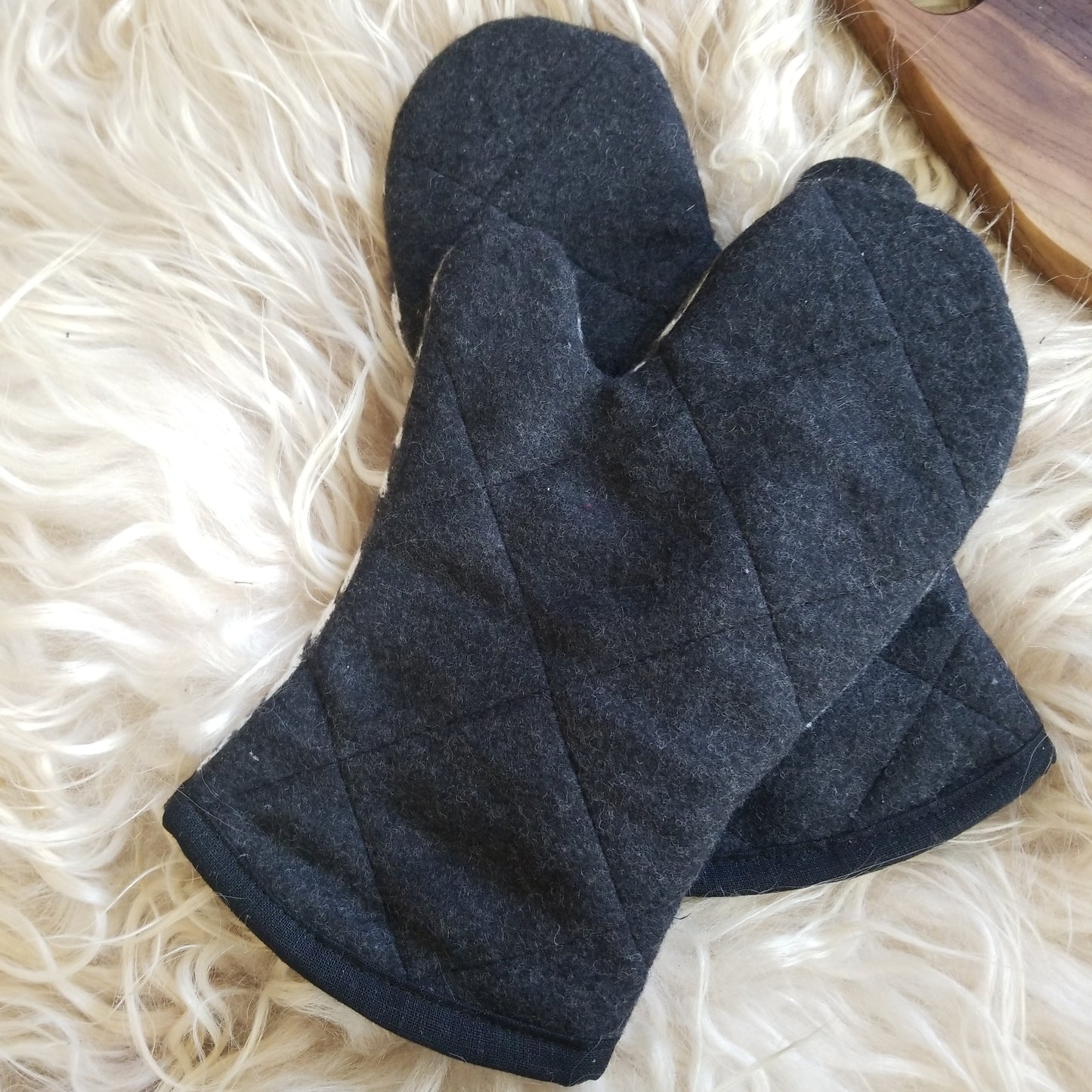 Feather Wool Oven Mitts