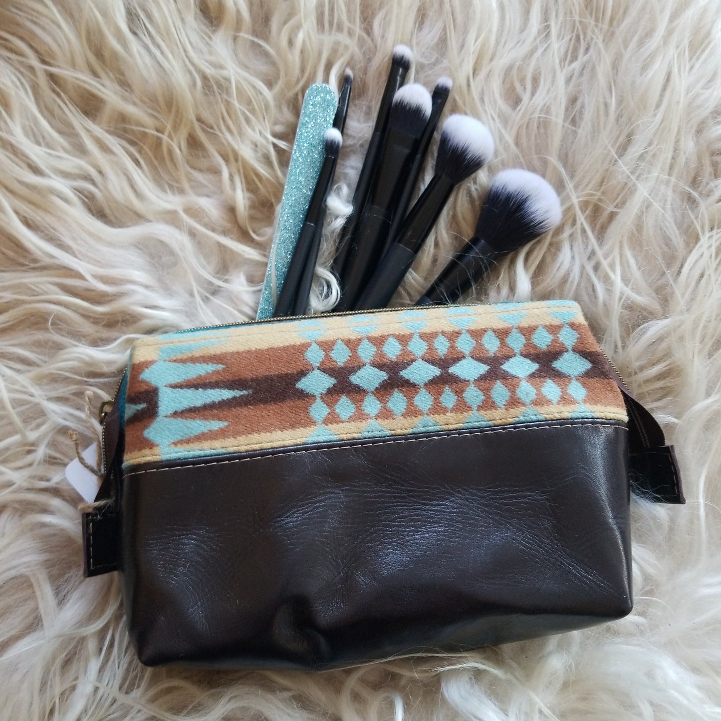 Rancho Arroyo Makeup Bag